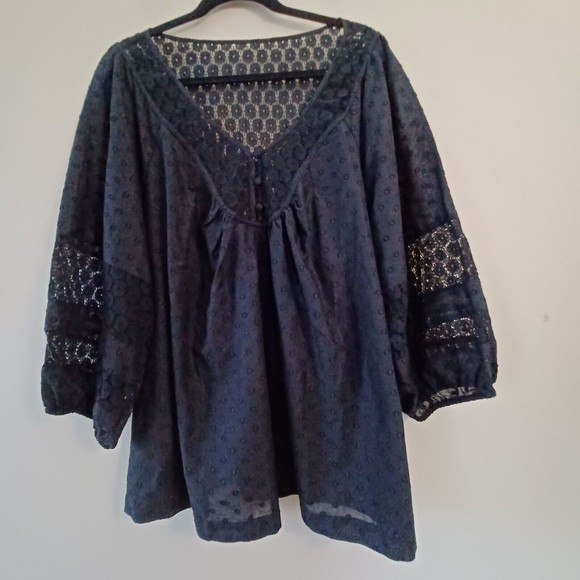 torrid Tops - Torrid 3X Top Blouse Ballon 3/4 Sleeve Vneck Black Swiss Dot Lace Flowy Womens
